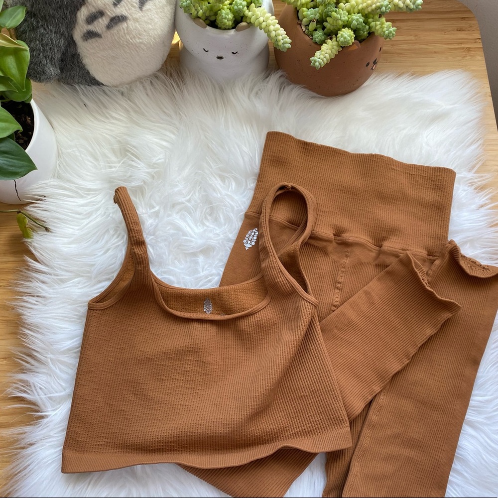 Free People Happiness Runs Set